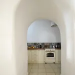 Revelis & Canava Fíra