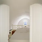 Villa Revelis & Canava Fíra