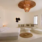 Revelis & Canava Villa