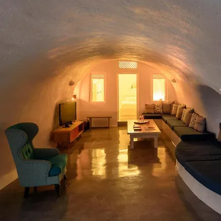 Villa Revelis & Canava