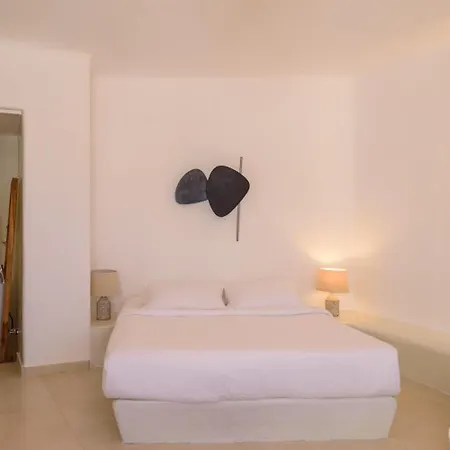 Villa Revelis & Canava *