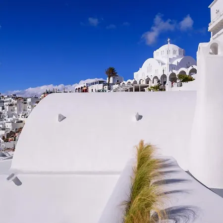 Revelis & Canava Fira (Santorini)