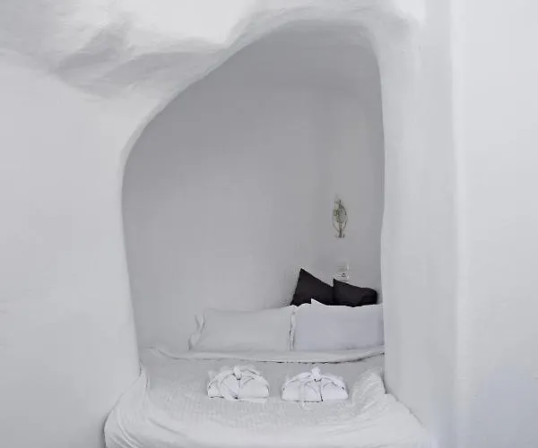 فيلة Revelis & Canava *