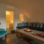 Revelis & Canava Villa *