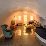Revelis & Canava Villa *