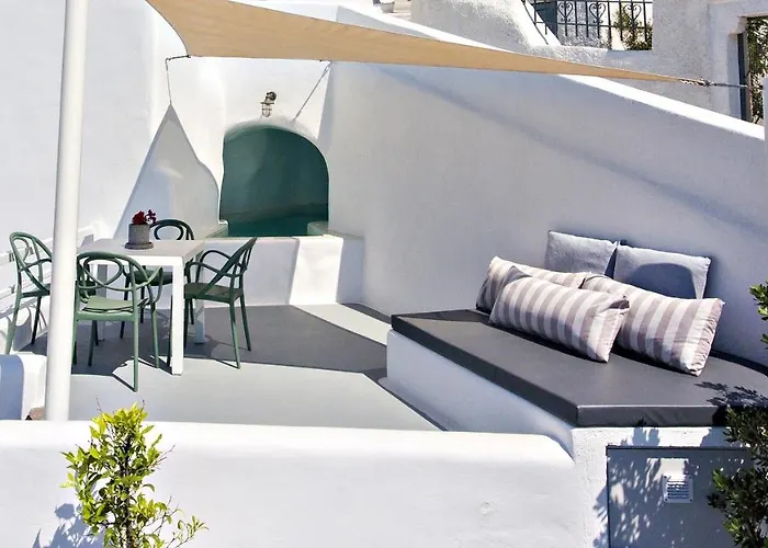 Revelis & Canava Villa Fira (Santorini)