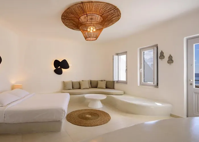 Revelis & Canava * Fira (Santorini)