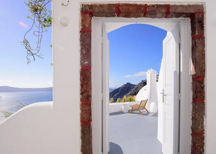 Revelis & Canava Villa Fira (Santorini)