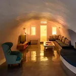 Villa Revelis & Canava