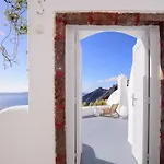 Revelis & Canava Villa Fira (Santorini)
